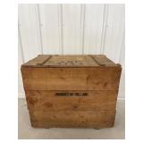 Vtg Wooden box needs work...