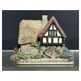 Lilliput lane - water sipe mill