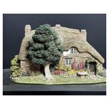 Lilliput lane - old mother hubbard