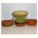 Vtg Tupperware brand bowls & lids