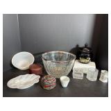 Vtg Avon trinket boxes & misc