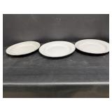 Vintage Enamelware Plates 2  9' & 1  9.5' Dia