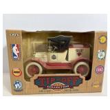 Ertl Die Cast Tip Off Chicago Bulls Bank