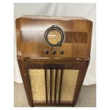 Philco Art Deco Floor Console Radio 42'H untested