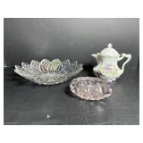 Iridescent carnival glass bowl 8'D...