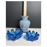 Blue Nesting Bowls 4: Dia & 3' Dia., & Blue Vase..