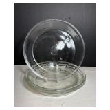 Pyrex pie plates 9' Dia (3)