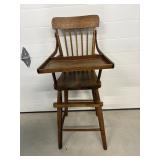 Vtg Baby high chair wooden 15'W x 16.5'D 36.5'H