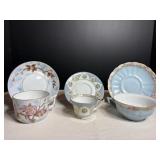 Vtg Teacups and Saucers (3)