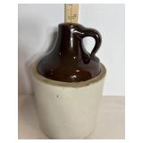 Vtg Stoneware jug 8.5'H