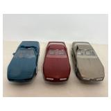 Vintage Plastic Promotional Model Corvettes 1:24