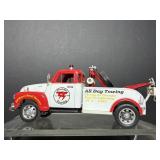 Vintage 1953 Chevy Wrecker 1:24