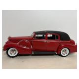 1938 Cadillac 1:18 broken bumper