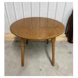 42" Dia Round Folding Table