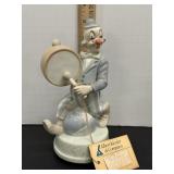 Vtg Porcelain Clown music box 8"H