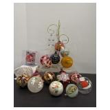 Vtg Christmas ornaments