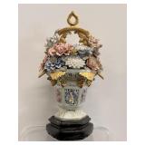 Vtg Capodimonte - style porcelain floral bouquet
