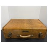 Vintage Samsonite Suitcase with key 21"x8"x13"