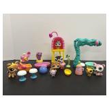 Vintage Littlest Pet Shop Pets & Accessories