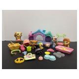 Vintage Littlest Pet Shop Pets & Accessories