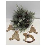Vtg Christmas center piece & ornaments