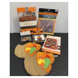 Vtg Table clothes & pot holders & misc
