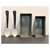 Vtg graniteware loaf pans 10.5' & 9' & spoons