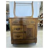 Antique wash stand 30' x 16' x 29'  - 52' with..