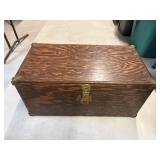Wood trunk 30' x 16' x 14.5'
