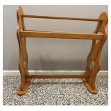 Oak Quilt rack 32' x 14' x 32'