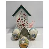 Vtg Bird house & Easter decorations