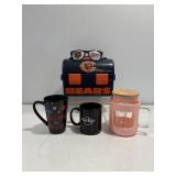 Vtg Bears lunch box no thermos & sunglasses...