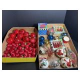 Vtg Christmas tree ornaments