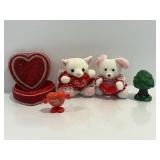 Valentine's Day beaded heart box, Fun World ...