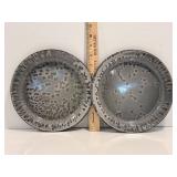 Vtg graniteware plates 8.5' dia (2)