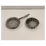 Vtg Miniature graniteware skillet & cake pan