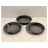 Vtg graniteware shallow bowls 6' dia