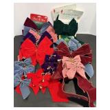 Vtg Large & small bows