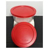 (2) pyrex bowls with lids 2 cup/ 4 cup