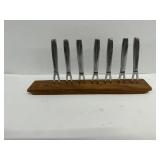 Hors D'oeuvre Fork Set missing one