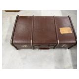 Vintage US Airforce Suitcase & Key