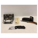 Precise Mustang Knife, Leather Holder, Craftsman