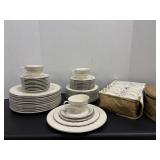 Vtg Pickhrd China Windsor 1200, 12 - 10" diner..
