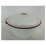 Enamelware pot with lid