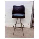 Vtg Bar stool (seat 30"H)