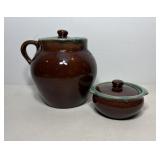 Vtg Zanesville Stoneware Countryfare bean pot..