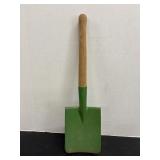Mini garden spade 22"H