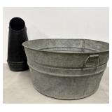Vtg Galvinzed metal tub 25" dia x 12"H & misc