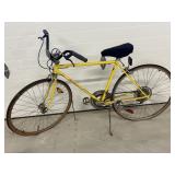Vintage Schwinn Varsity needs tires