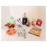 Hanna Barbara Yogi Bear Wind Chime Retired MI...